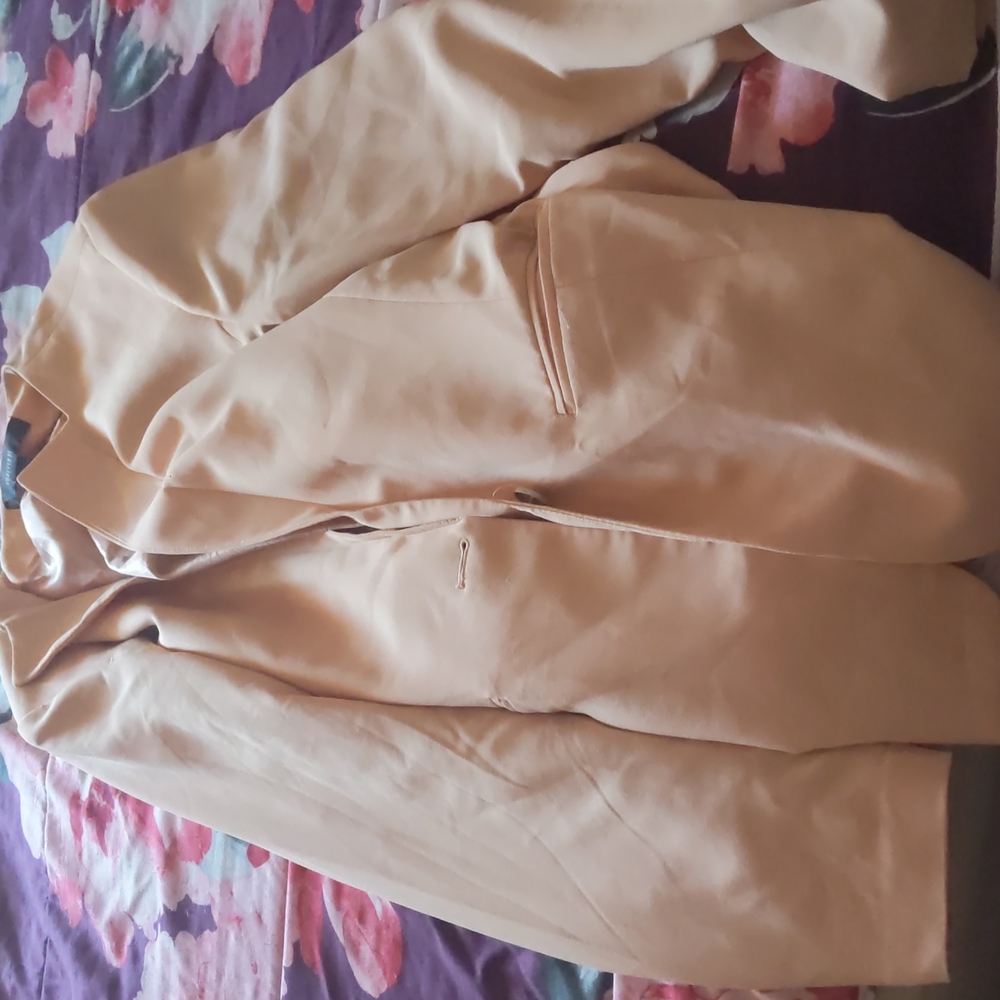 Perfect Cream blazer - Picture 3 of 4
